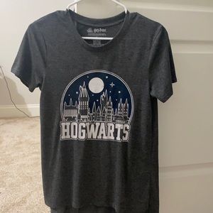 Hogwarts graphic tee